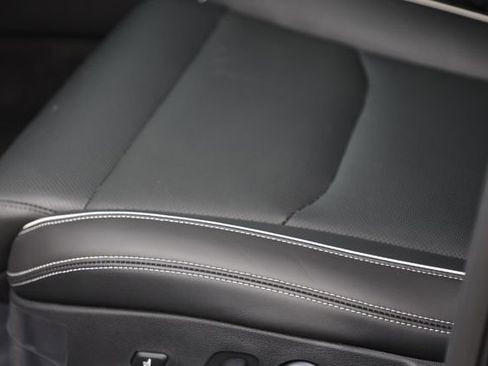 New 2025 Genesis Electrified GV70 Advanced w/ Prestige Package image 28