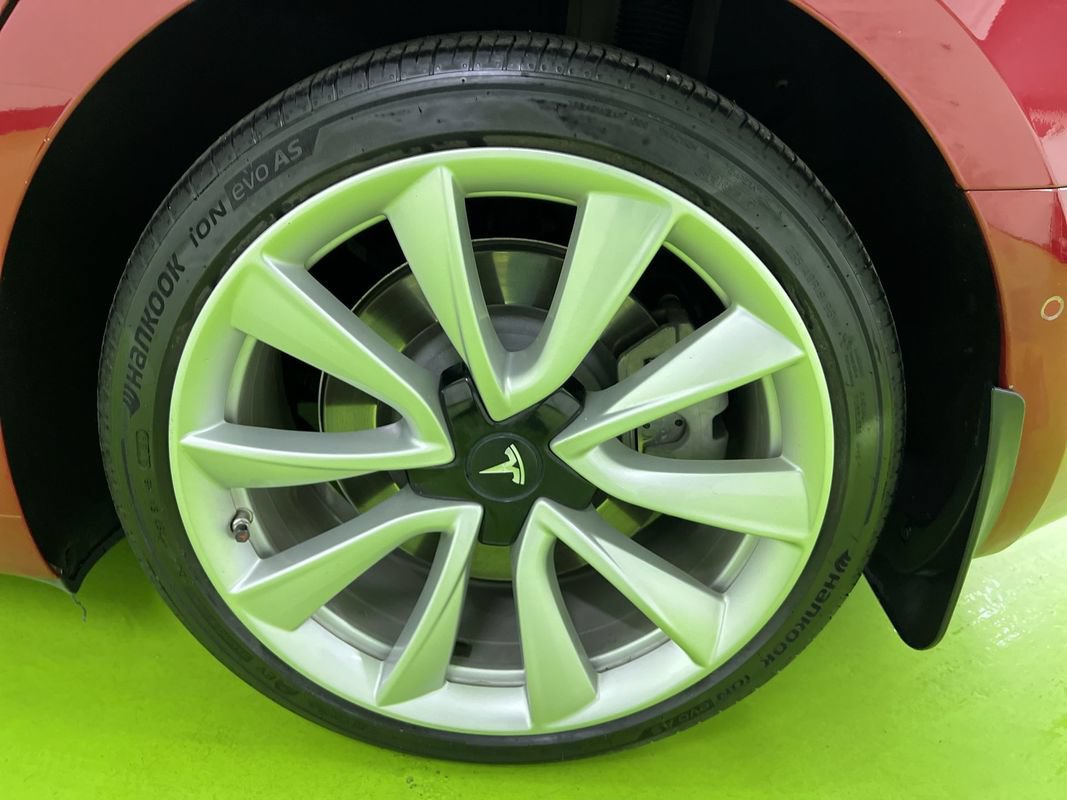 Used 2018 Tesla Model 3 Long Range AWD/4WD image 14
