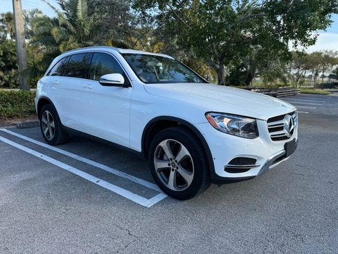Used 2018 Mercedes-Benz GLC 300 4MATIC image 11