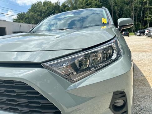 Used 2020 Toyota RAV4 XLE w/ Convenience Package AWD/4WD image 49