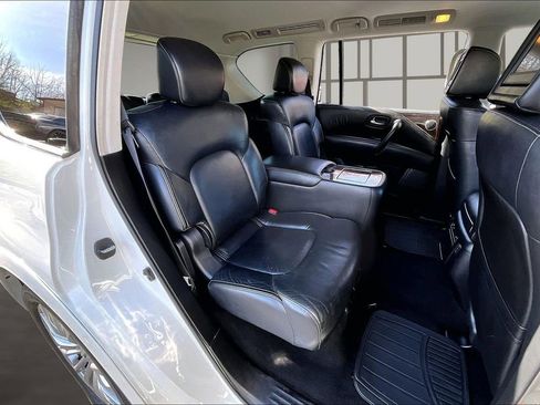 Used 2017 INFINITI QX80 4WD w/ Driver Assistance Package image 26