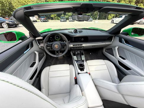Used 2023 Porsche 911 Carrera S image 14