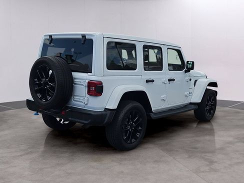 Used 2023 Jeep Wrangler Unlimited Sahara w/ Cold Weather Group AWD/4WD image 4