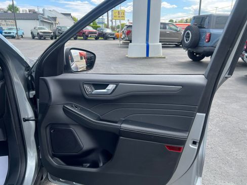 Used 2023 Ford Escape Active w/ Tech Pack #2 FWD image 52