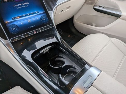 Certified 2024 Mercedes-Benz GLC 300 image 12