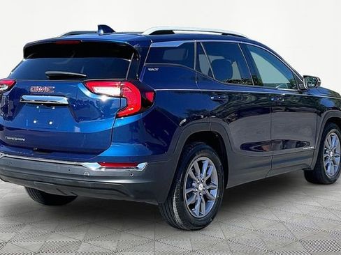 Used 2023 GMC Terrain SLT w/ LPO, Floor Liner Package FWD image 5
