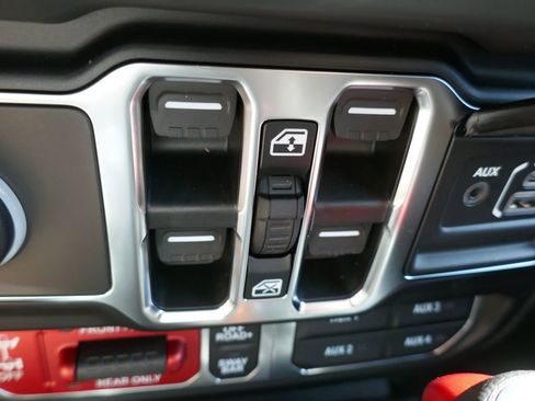 New 2026 Jeep Gladiator Mojave AWD/4WD image 22