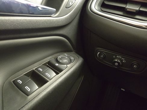 Certified 2020 Chevrolet Equinox LT image 30