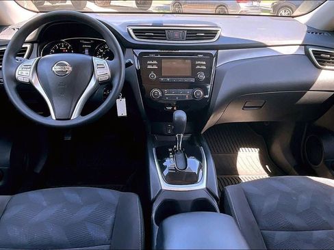 Used 2015 Nissan Rogue S FWD image 15