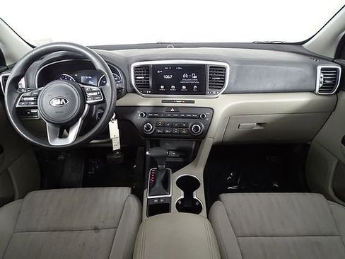 Used 2022 Kia Sportage LX image 27