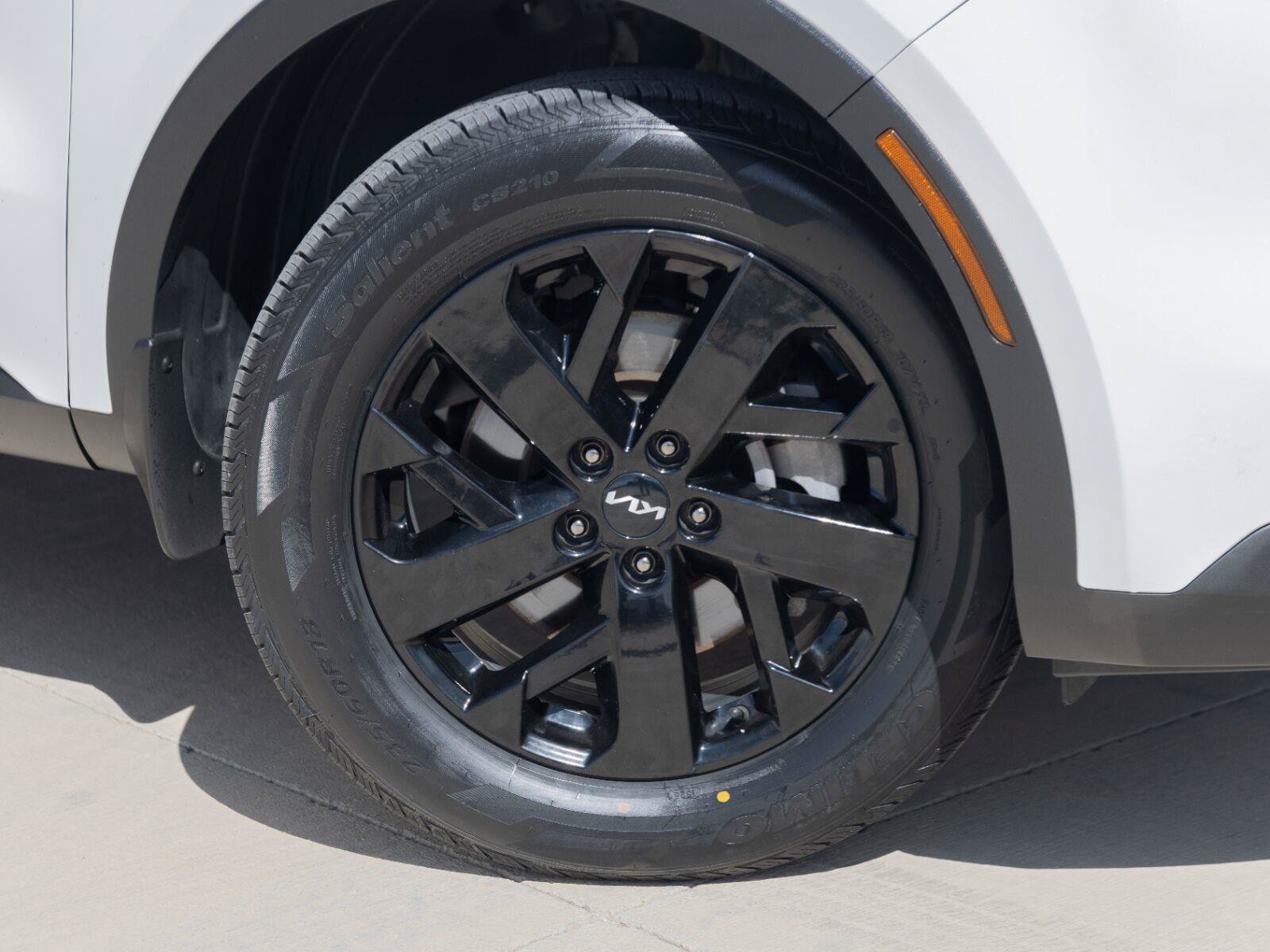 Used 2022 Kia Sorento S AWD/4WD image 4