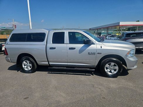 Used 2017 RAM 1500 Express AWD/4WD image 2