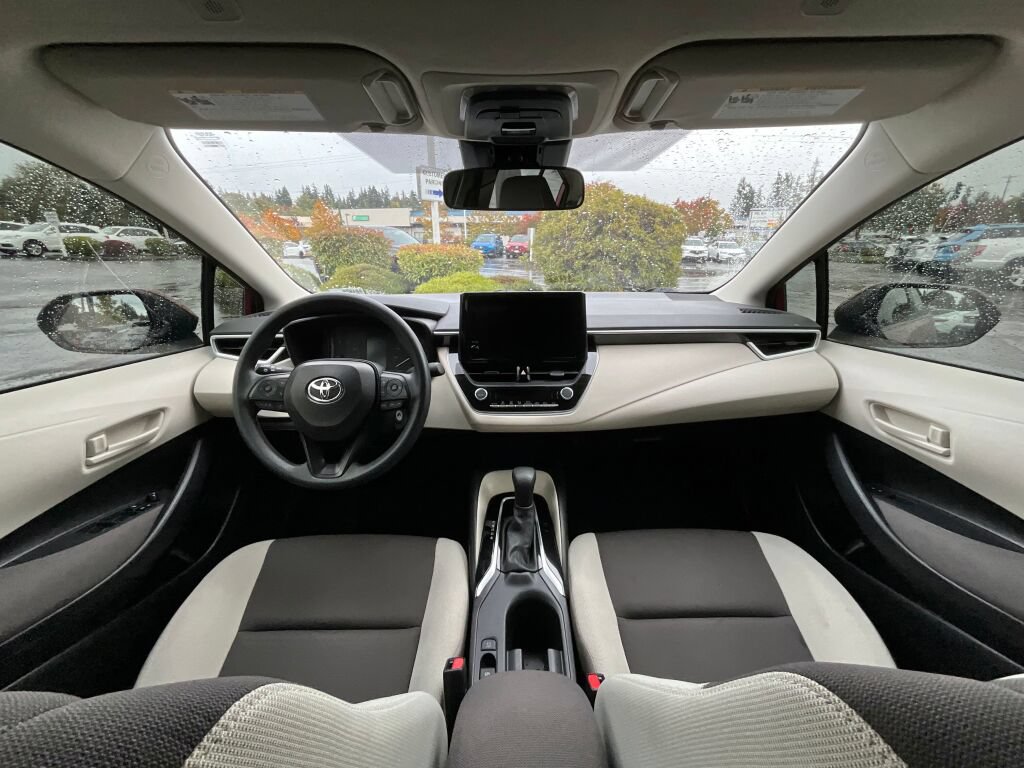 Used 2023 Toyota Corolla LE FWD image 14