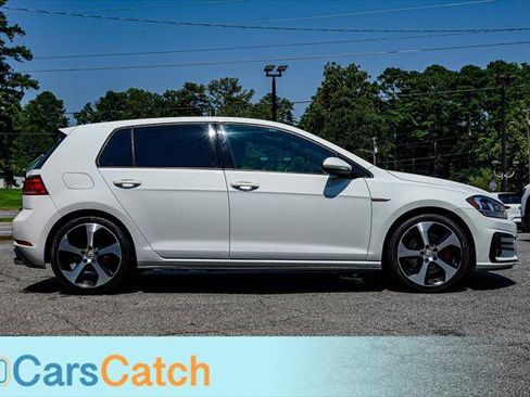Used 2018 Volkswagen GTI S FWD image 11