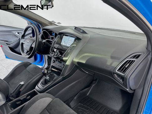 Used 2017 Ford Focus RS image 37