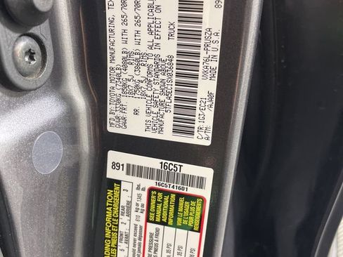 Used 2025 Toyota Tundra SR5 w/ SR5 Premium Package AWD/4WD image 15
