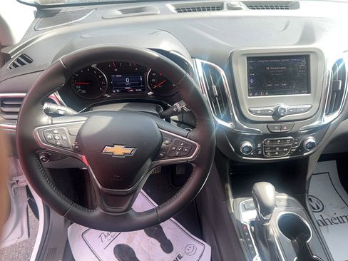 Used 2022 Chevrolet Equinox LT image 15