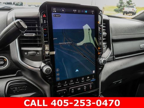 Used 2025 RAM 3500 Laramie AWD/4WD image 37