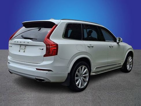 Used 2016 Volvo XC90 T6 Inscription w/ Vision Package AWD/4WD image 4