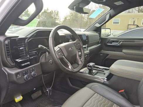 Used 2024 Chevrolet Silverado 1500 ZR2 w/ ZR2 Bison Edition AWD/4WD image 3