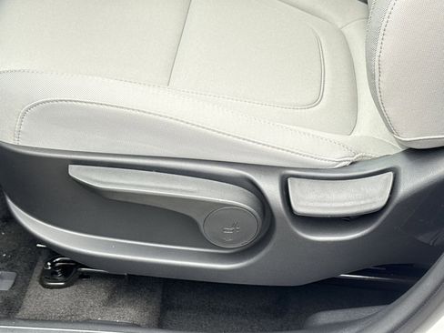 New 2026 Hyundai Tucson Blue SE image 14