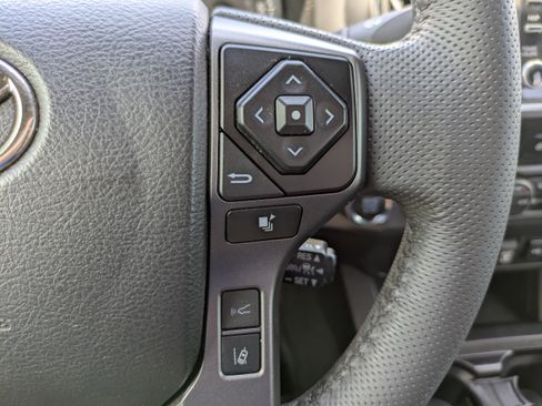 Used 2022 Toyota Tacoma TRD Sport w/ TRD Premium Sport Package AWD/4WD image 34