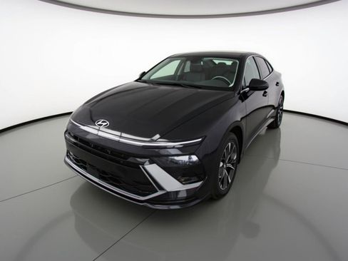 Used 2025 Hyundai Sonata SEL image 3