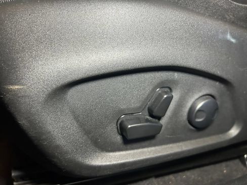 Used 2025 Jeep Compass Limited AWD/4WD image 22