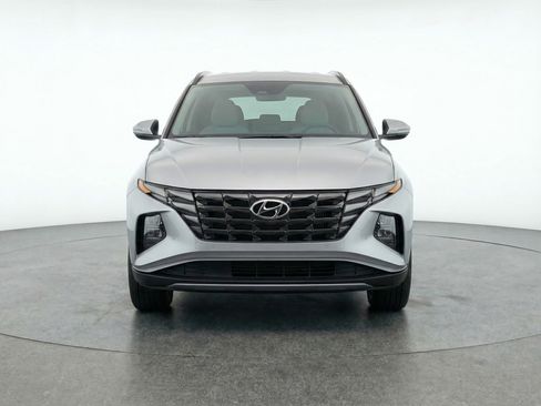 Used 2025 Hyundai Tucson SEL image 2