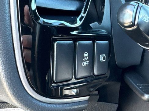 Used 2020 Mitsubishi Outlander SEL image 28