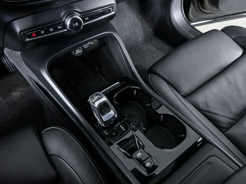 Used 2023 Volvo XC40 B5 Plus w/ Driver Assist Package image 17