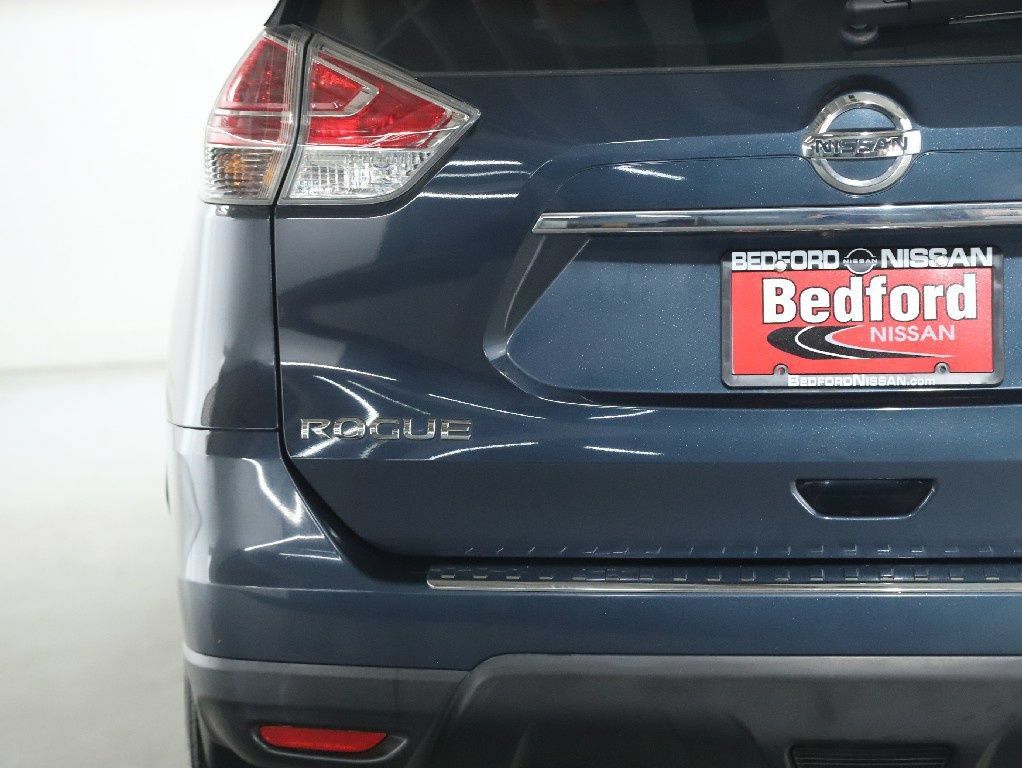 Used 2016 Nissan Rogue S FWD image 43