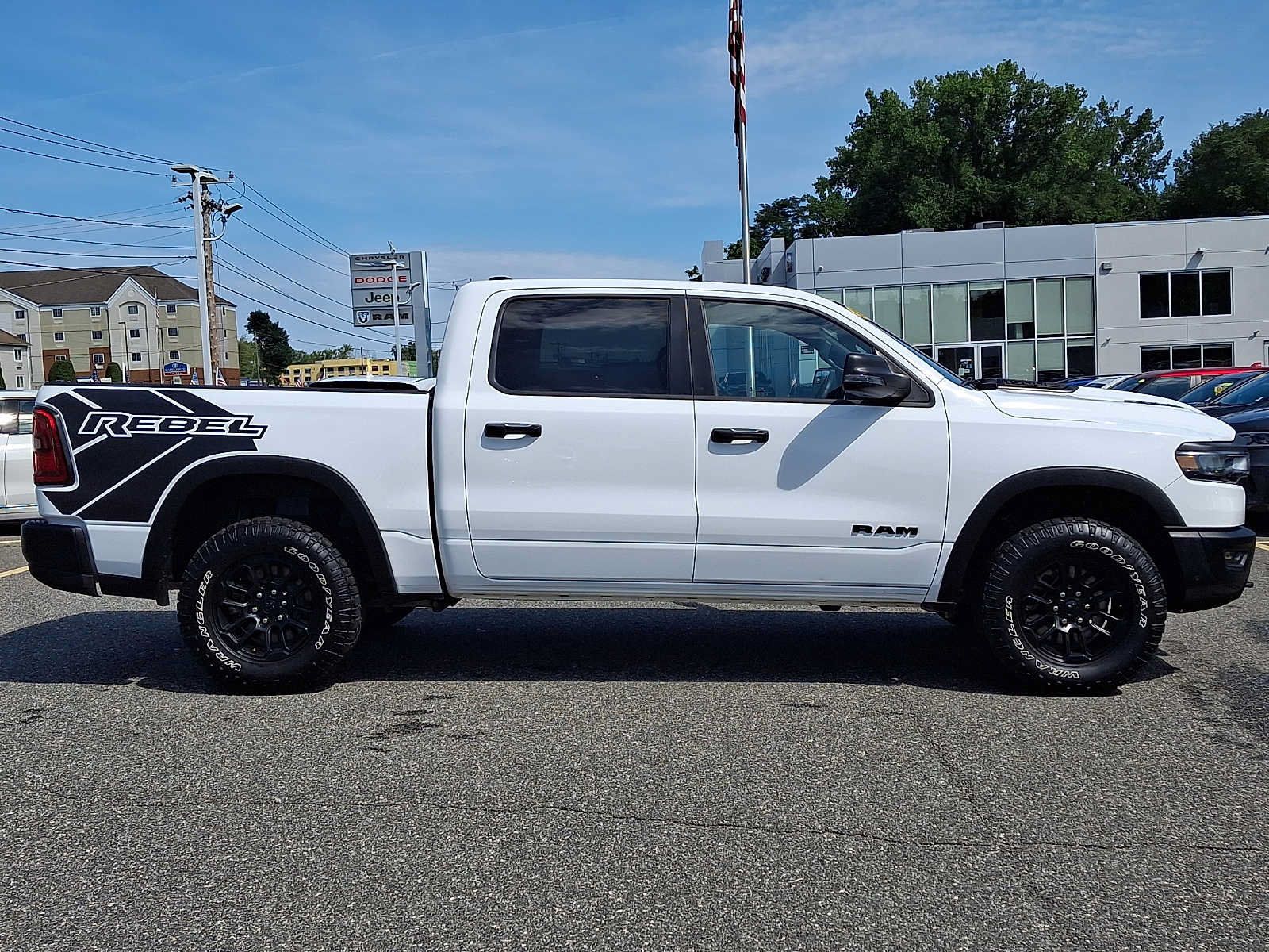 Used 2025 RAM 1500 Rebel w/ Rebel Level 1 Equipment Group AWD/4WD image 7