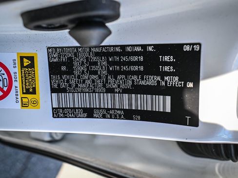 Used 2019 Toyota Highlander XLE image 22