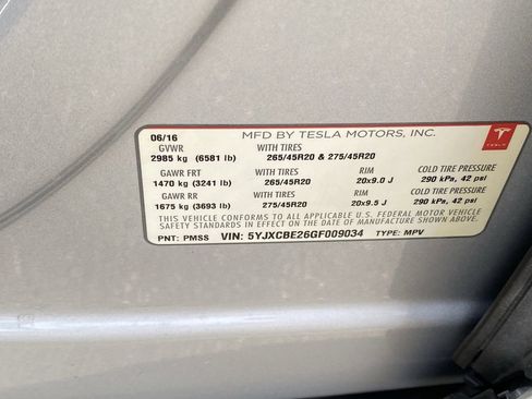 Used 2016 Tesla Model X 90D image 32