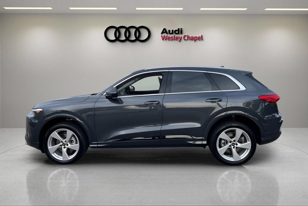 Used 2025 Audi Q5 Premium Plus AWD/4WD image 2