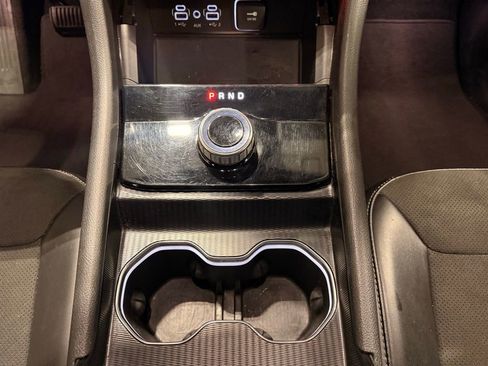 Used 2024 Jeep Grand Cherokee L Laredo image 25