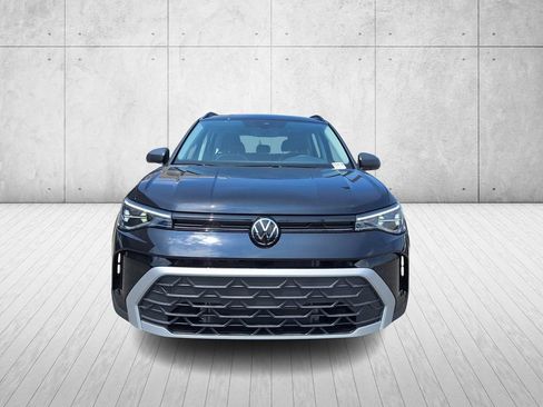 Used 2025 Volkswagen Taos S FWD image 2