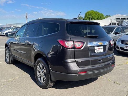 Used 2016 Chevrolet Traverse LT AWD/4WD image 3