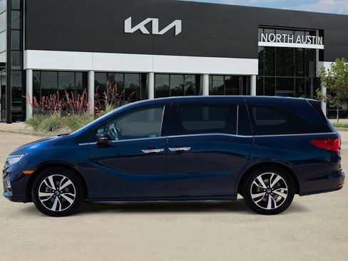 Used 2020 Honda Odyssey Elite image 4