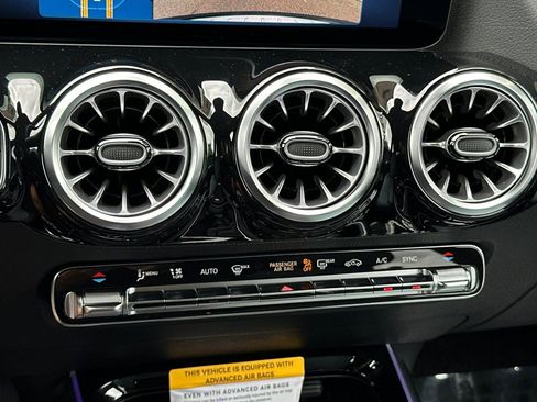 New 2026 Mercedes-Benz GLA 250 image 16