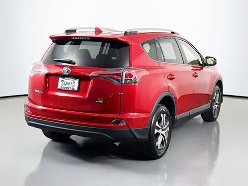 Used 2016 Toyota RAV4 LE AWD/4WD image 7