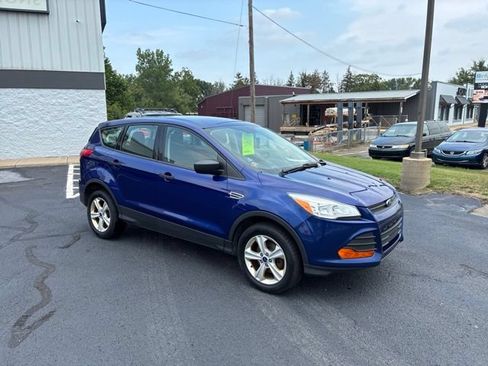 Used 2016 Ford Escape S FWD image 1