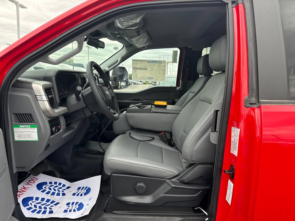 New 2025 Ford F350 XL w/ XL Chrome Package AWD/4WD image 11