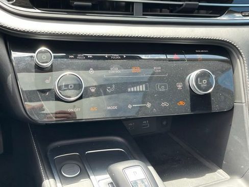 Used 2025 INFINITI QX60 Pure FWD image 26