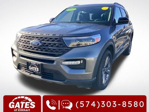 Used 2022 Ford Explorer XLT w/ Equipment Group 202A image 6