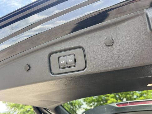 New 2026 Nissan Pathfinder Platinum FWD image 22