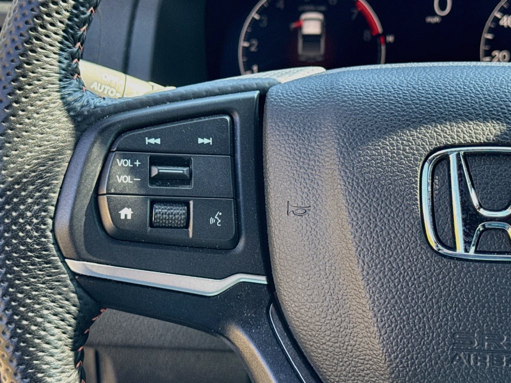 Used 2025 Honda Ridgeline TrailSport image 14