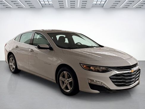 Used 2024 Chevrolet Malibu LT FWD image 5