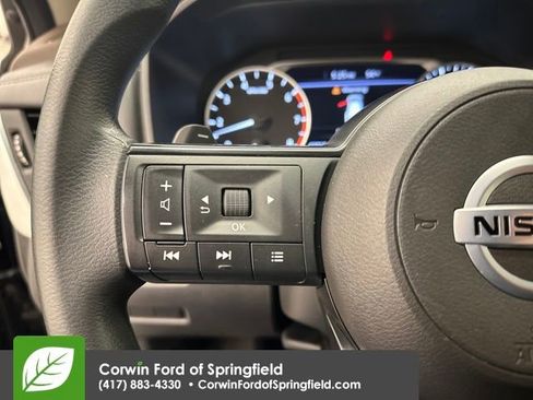 Used 2021 Nissan Rogue S image 22